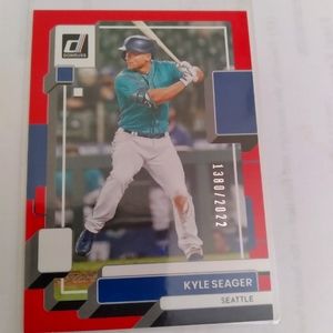 Kyle seager Red /2022 baseball card donruss